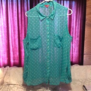 Ladies green and white polka dot cold shoulder 1X